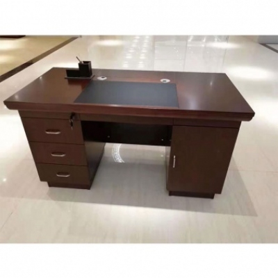 办公桌